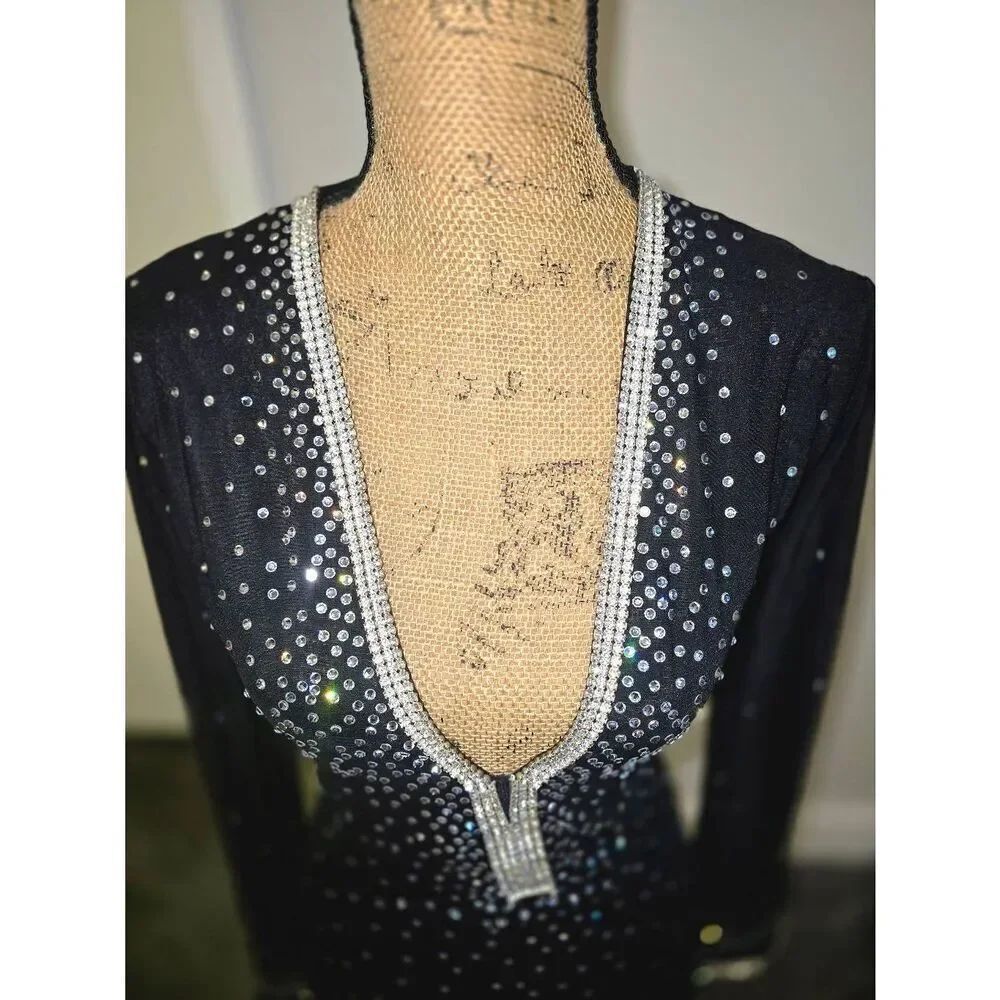 L'impasse Bodycon Dress - Picture 2 of 16